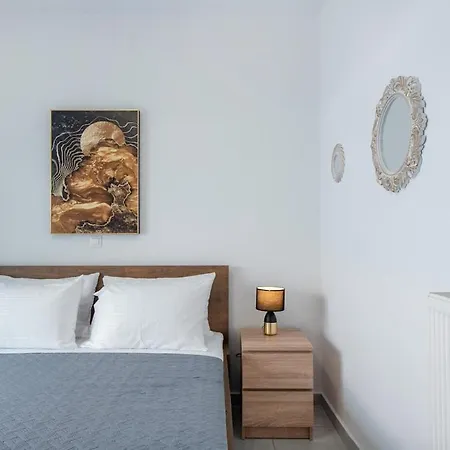 Rhodes Center 2-bedroom *