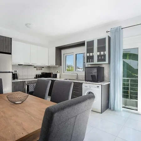 Rhodes Center 2-bedroom