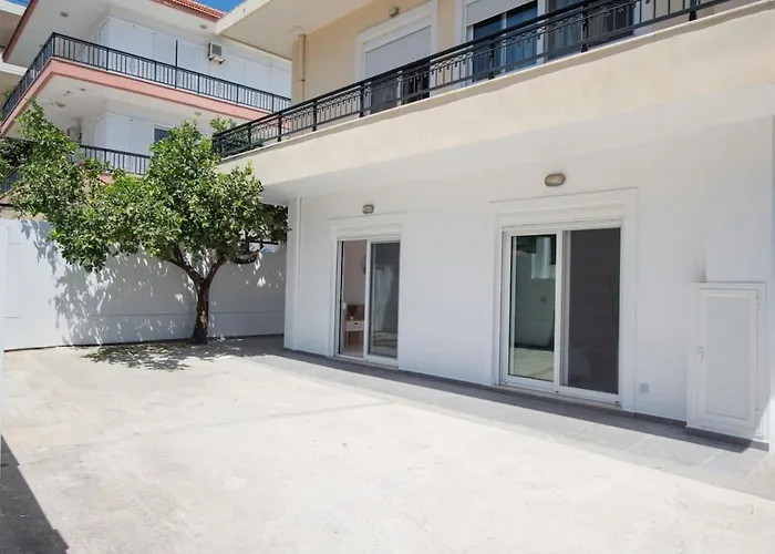 Rhodes Center 2-bedroom Lejlighed