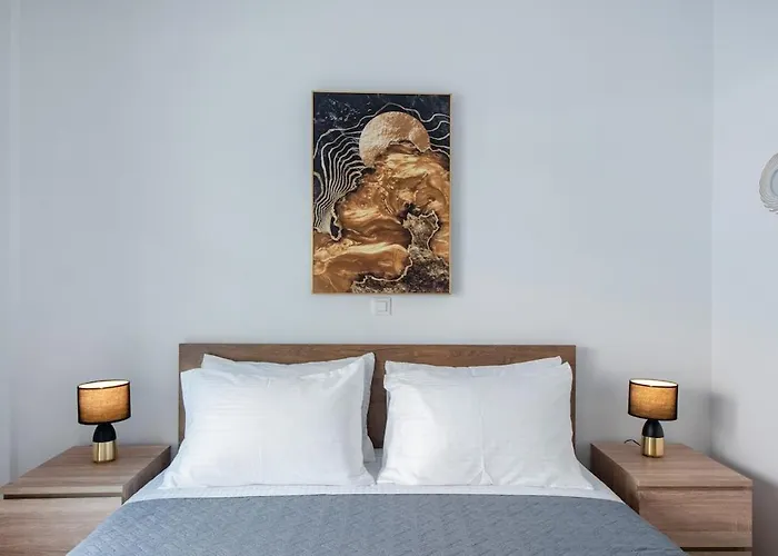 Rhodes Center 2-bedroom *