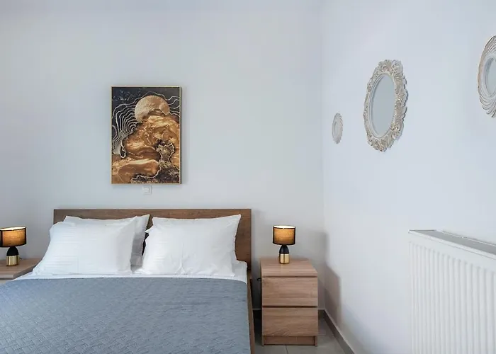 Rhodes Center 2-bedroom *